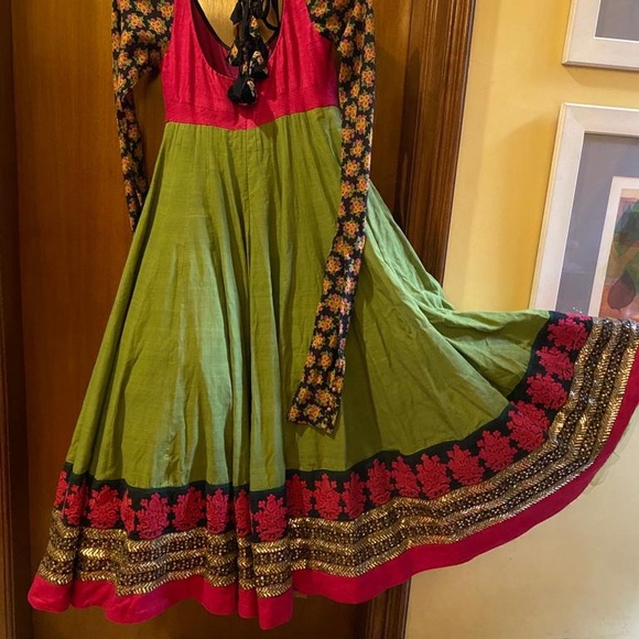 Sabyasachi cotton Anarkali. Worn once. - Picture 8 of 11